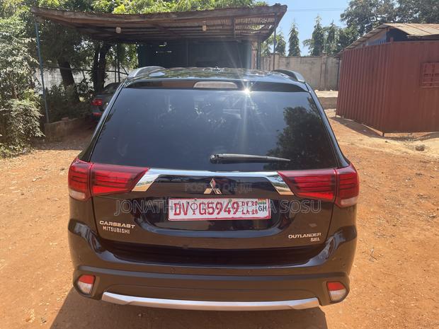 Mitsubishi Outlander SEL FWD 2016 Black