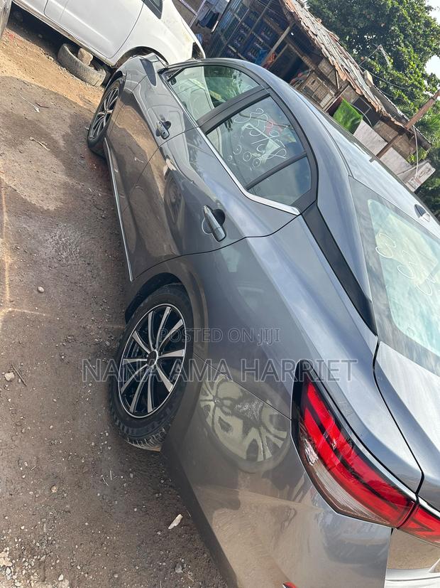 Nissan Sentra SV 2024 Gray
