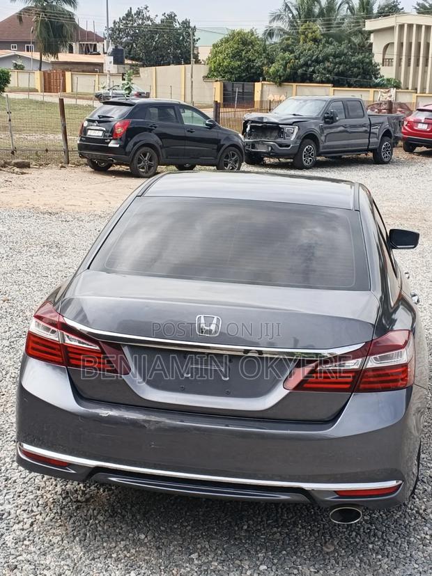 Honda Accord 2018 Gray