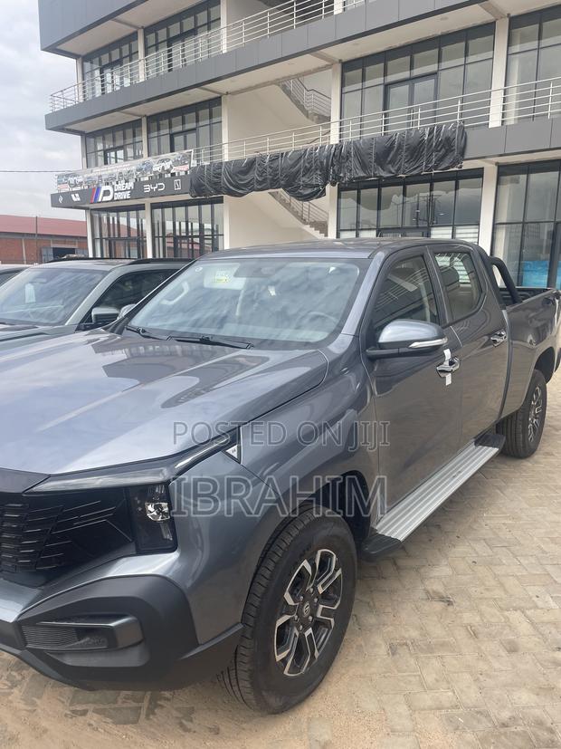 New Changan Hunter Plus 2.0 Petrol 4x4 2024 Gray