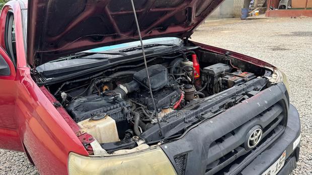 Toyota Tacoma 2006 Red