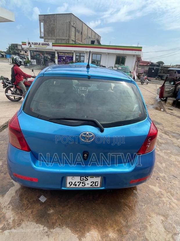 Toyota Vitz 1.3 AWD 3dr 2010 Blue