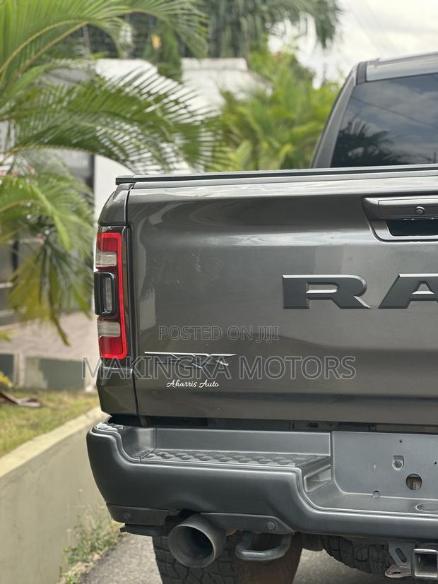 Dodge RAM 1500 5.7 Petrol RWD 2022 Black