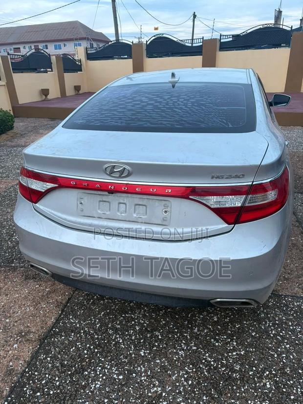 Hyundai Grandeur 2015 Silver