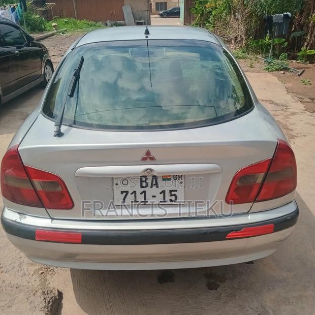 Mitsubishi Carisma 2005 Gray