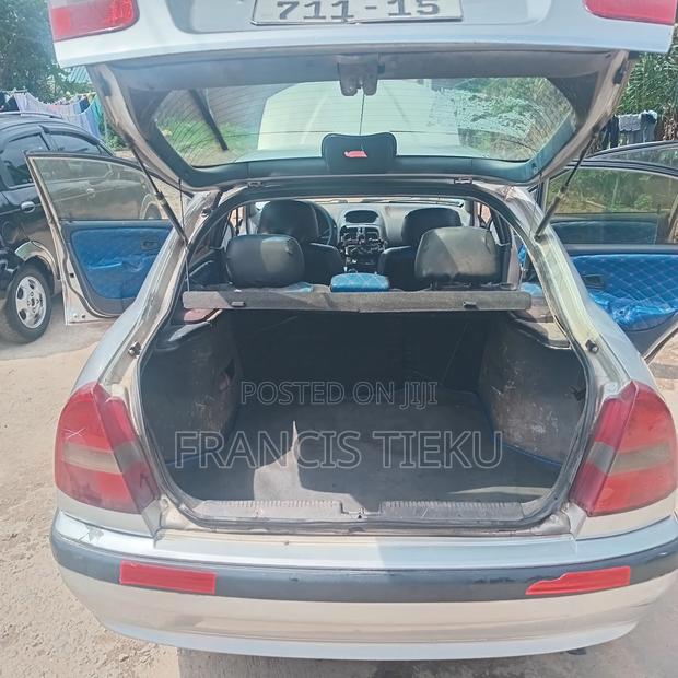 Mitsubishi Carisma 2005 Gray