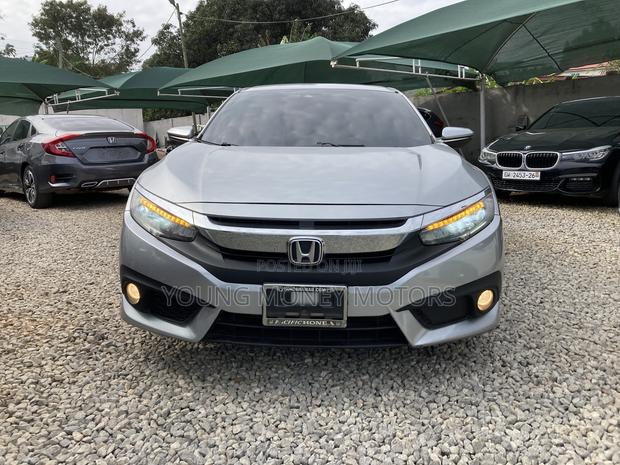 Honda Civic Touring Sedan 2018 Silver