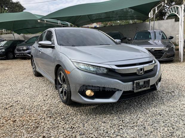 Honda Civic Touring Sedan 2018 Silver
