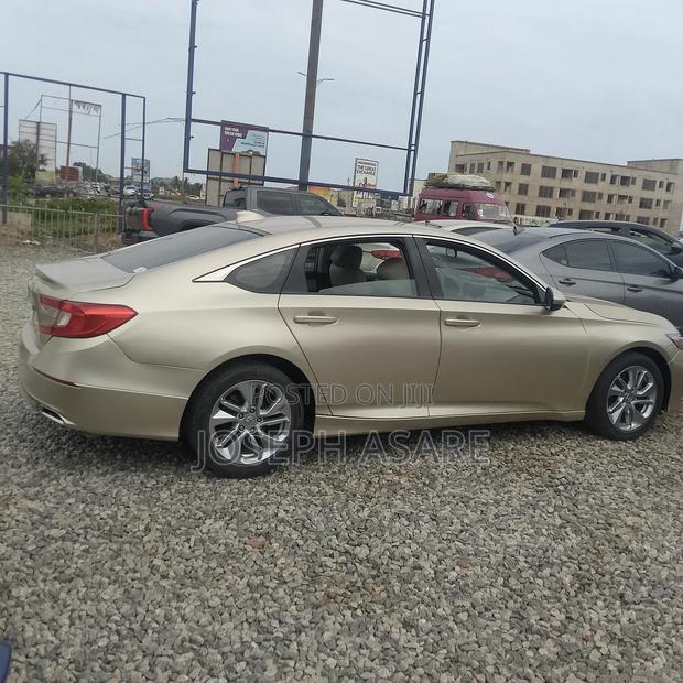 Honda Accord 2019 Gold