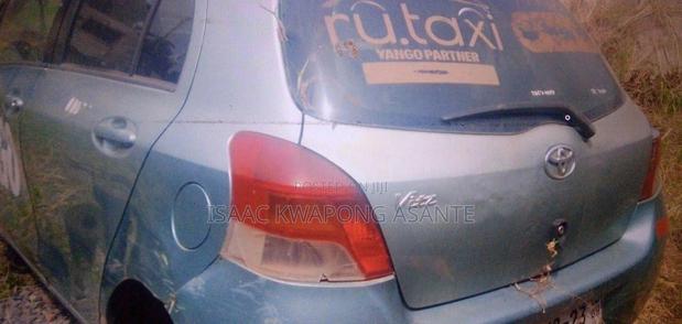 Toyota Vitz 1.0 FWD 3dr 2010 Green