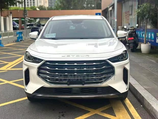 Jetour X70 Plus 2021 White