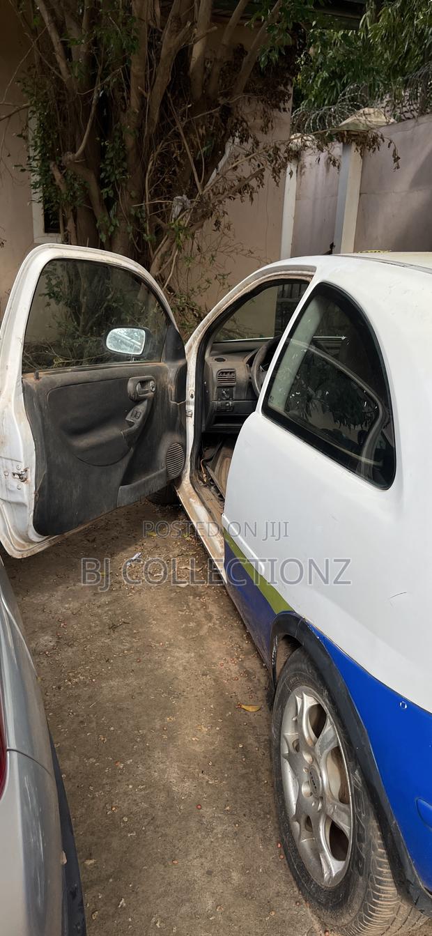 Opel Corsa 2005 White