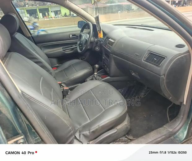 Volkswagen Golf 2010 Green