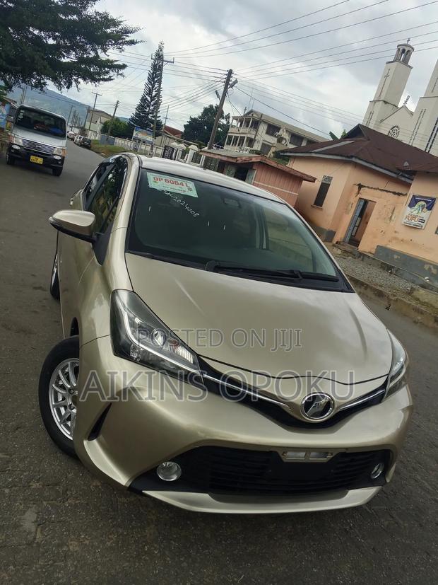 Toyota Vitz 1.5 FWD 5dr 2016 Gold