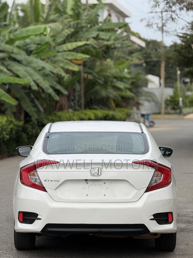 Honda Civic LX 4dr Sedan (2.0L 4cyl) 2017 White