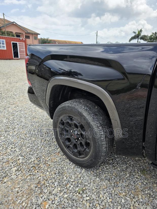 Toyota Tundra 1794 Edition CrewMax 5.5' Bed 2024 Black