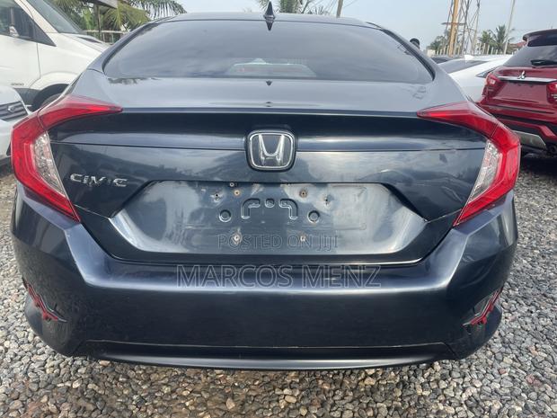 Honda Civic 2018 Gray