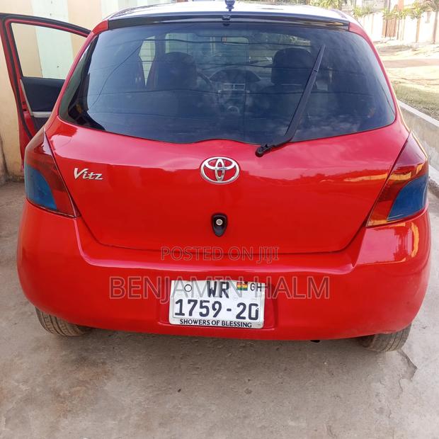 Toyota Vitz 1.3 AWD 5dr 2010 Red