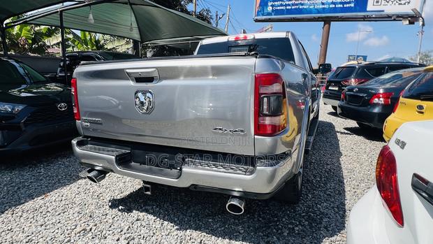 Dodge RAM 1500 5.7 Petrol RWD 2022 Gray