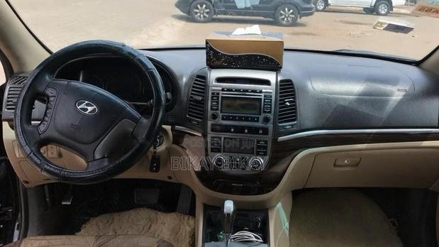 Hyundai Santa Fe 2010 Black