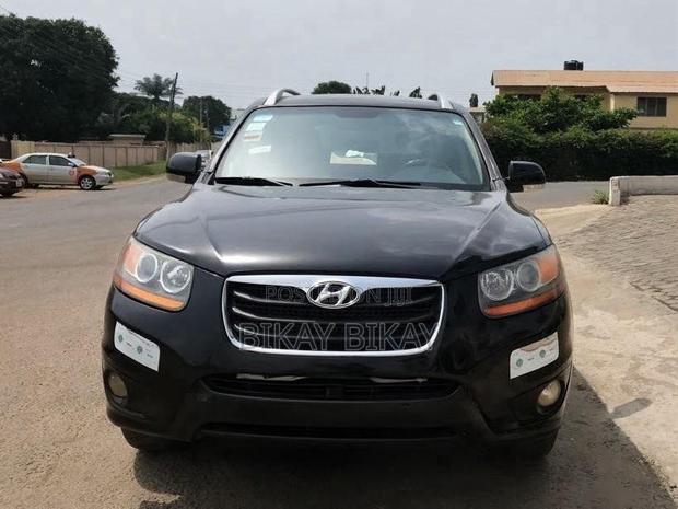 Hyundai Santa Fe 2010 Black