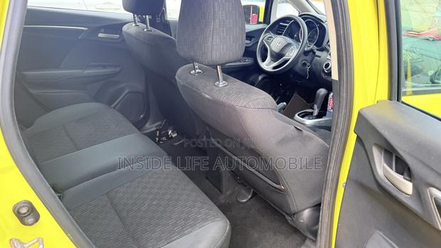 Honda Fit 2015 Yellow