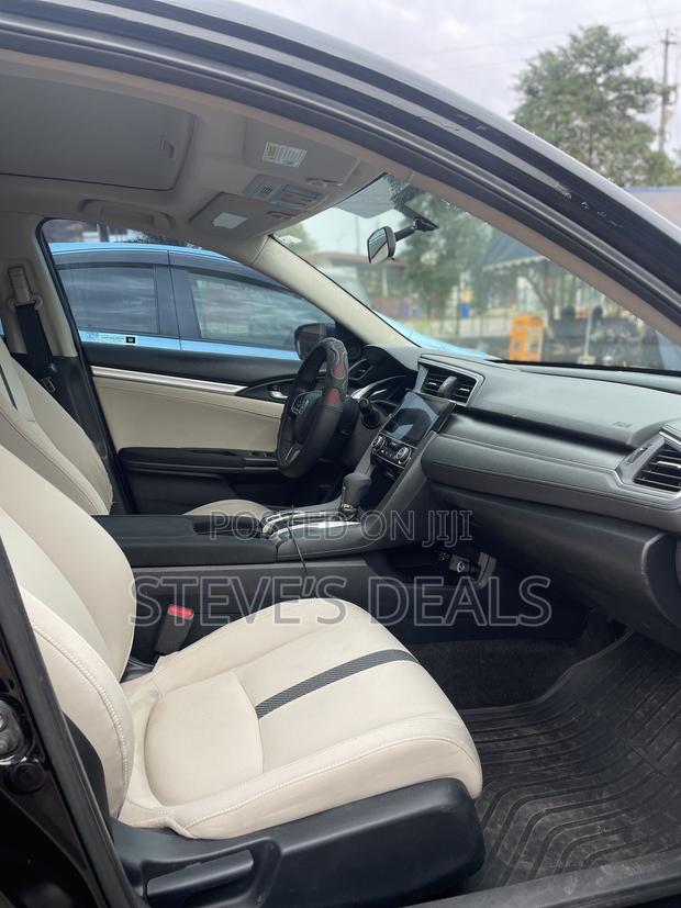 Honda Civic Sport 4dr Hatchback (1.5L 4cyl) 2017 Black