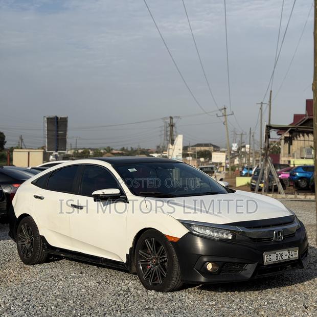 Honda Civic Touring 4dr Sedan (1.5L 4cyl) 2017 White