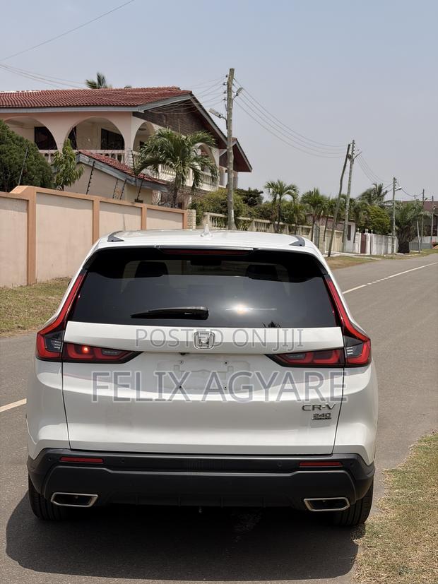 Honda CR-V 2023 White