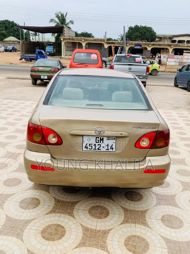 Toyota Corolla 2006 Gold