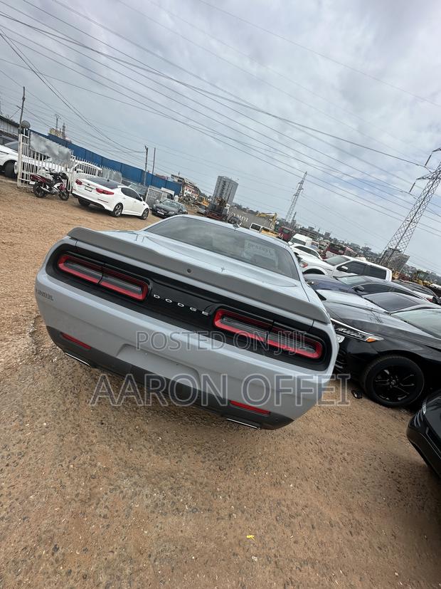 Dodge Challenger 2022 Gray