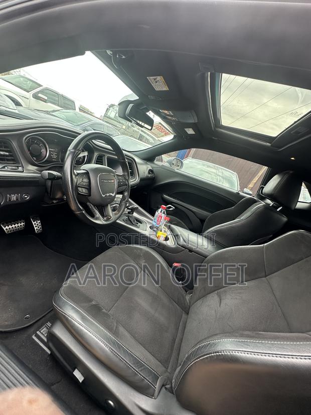 Dodge Challenger 2022 Gray