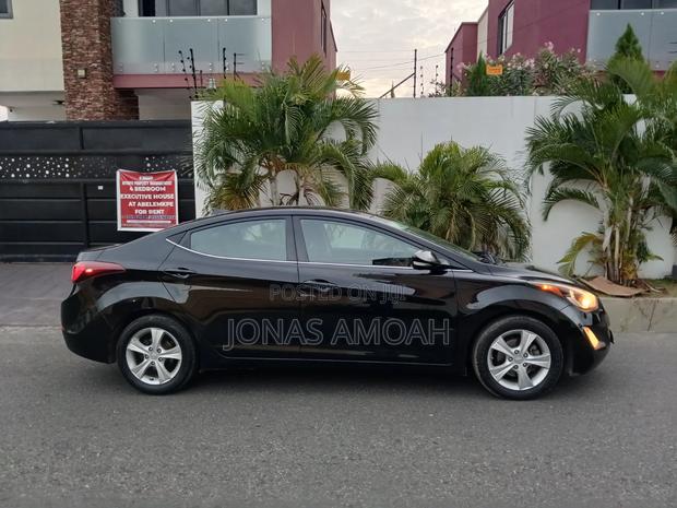 Hyundai Elantra SE Sedan FWD (1.8L 4cyl 6A) 2016 Black