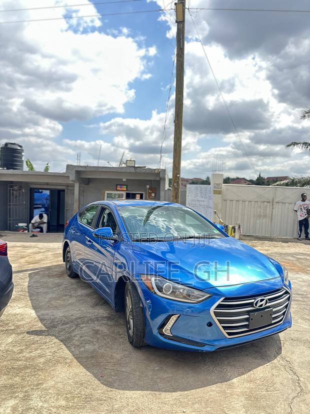 Hyundai Elantra Limited 2018 Blue