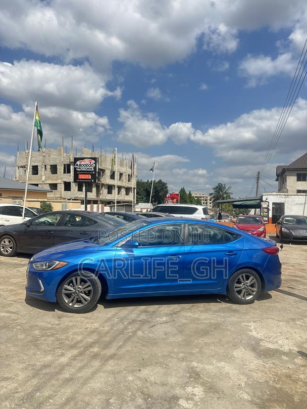 Hyundai Elantra Limited 2018 Blue
