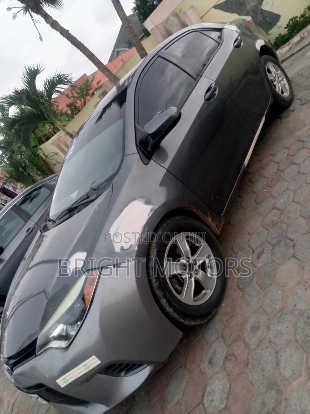 Toyota Corolla LE Plus 4dr Sedan (1.8L 4cyl CVT) 2016 Gray