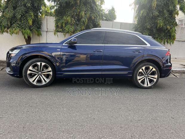 Audi Q8 55 Premium AWD quattro 2020 Blue