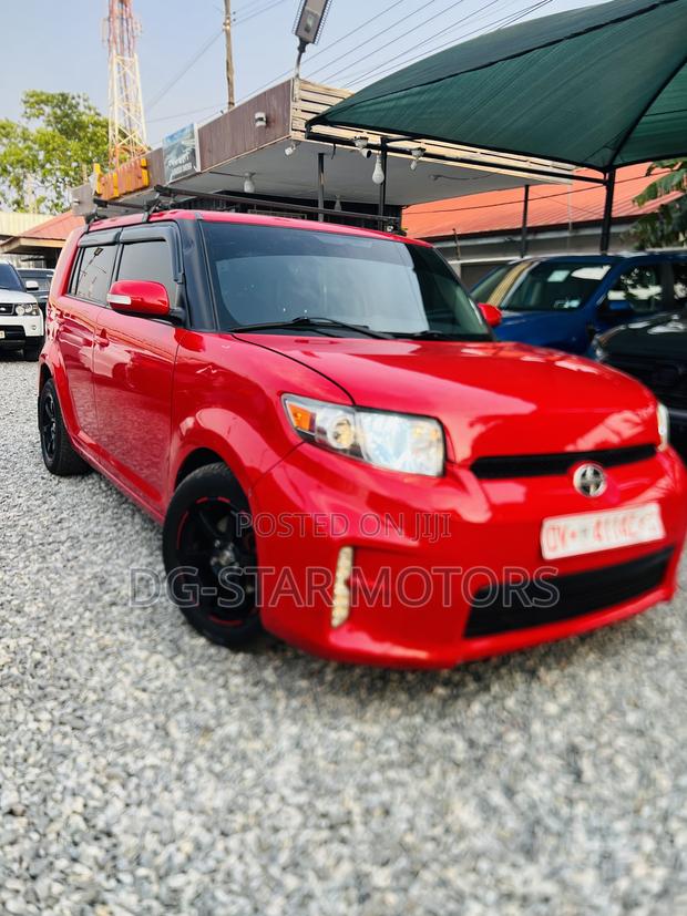 Toyota Sienta 1.5 FWD 2015 Red