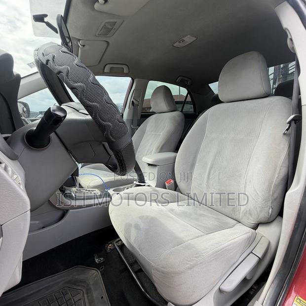 Toyota Corolla LE 4dr Sedan (1.8L 4cyl 4A) 2010 Red