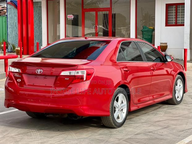 Toyota Camry SE Sport 4dr Sedan (2.5L 4cyl 6A) 2014 Red