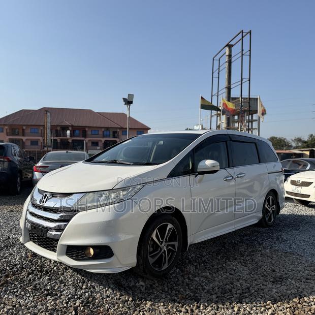 Honda Odyssey 2.4 G 2WD (7 seater) 2018 White
