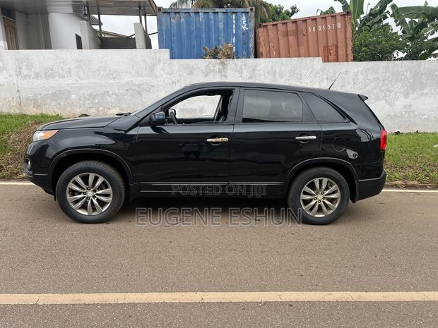 Kia Sorento 2012 Black