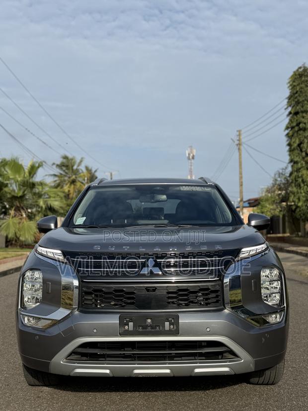 Mitsubishi Outlander SEL AWD 2025 Silver