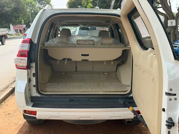 Toyota Land Cruiser 4.0 V6 GXR 2017 White