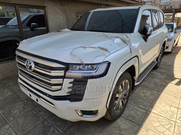 New Toyota Land Cruiser 2025 White