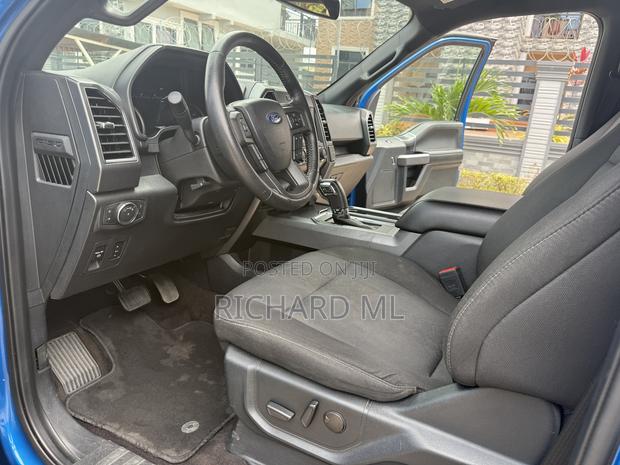 Ford F-150 2020 Blue