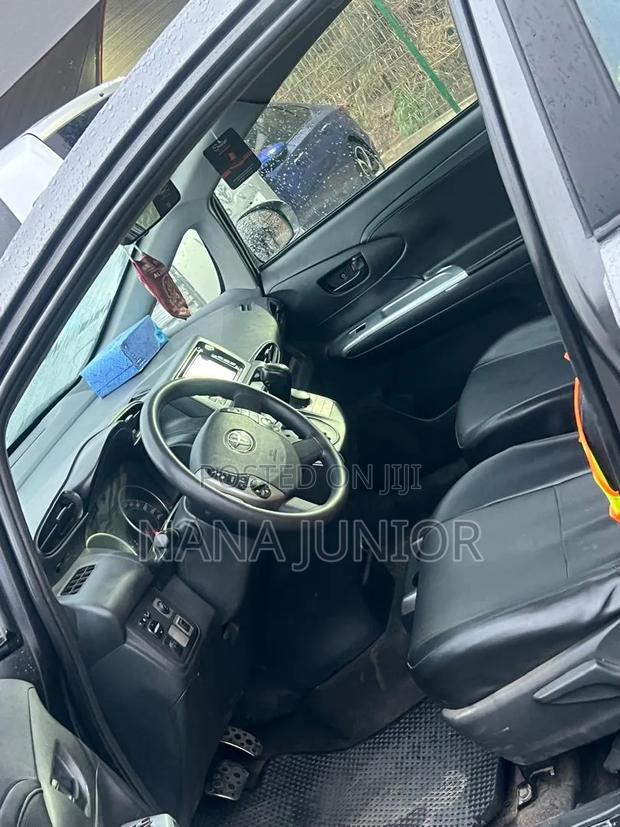 Toyota Wish 2010 Silver