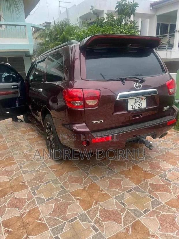Toyota Sequoia 2008