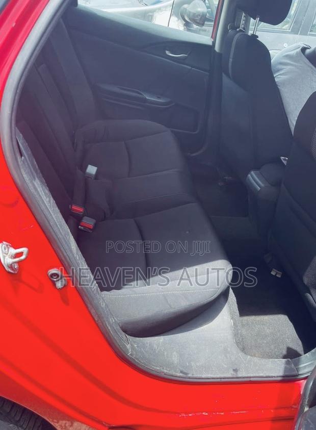 Honda Civic 2018 Red