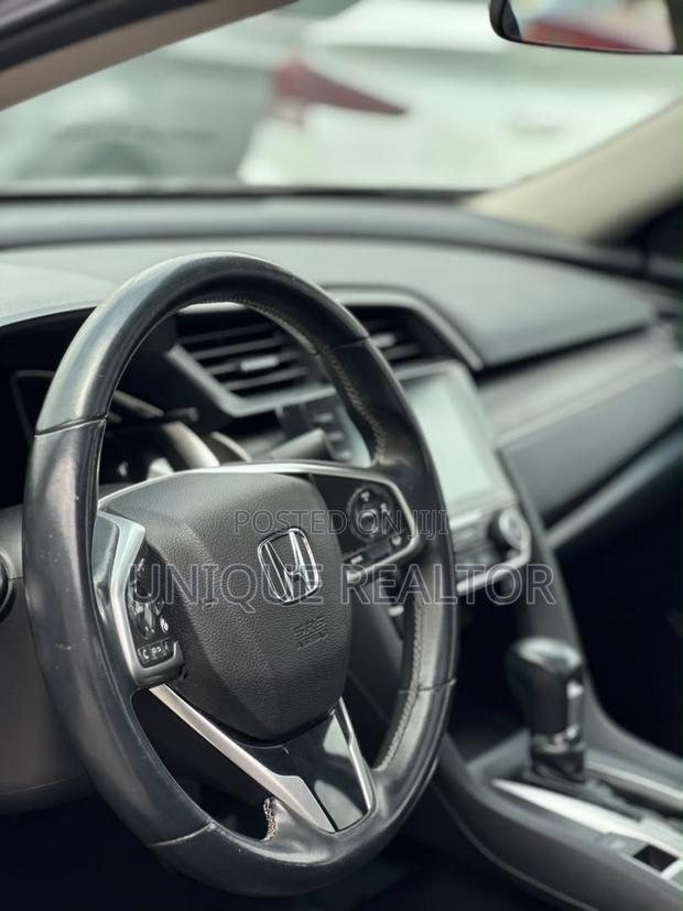 Honda Civic 2020 Gray